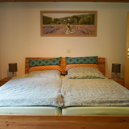 Idyllische Ferienwohnung Im Kalletal エクステリア 写真