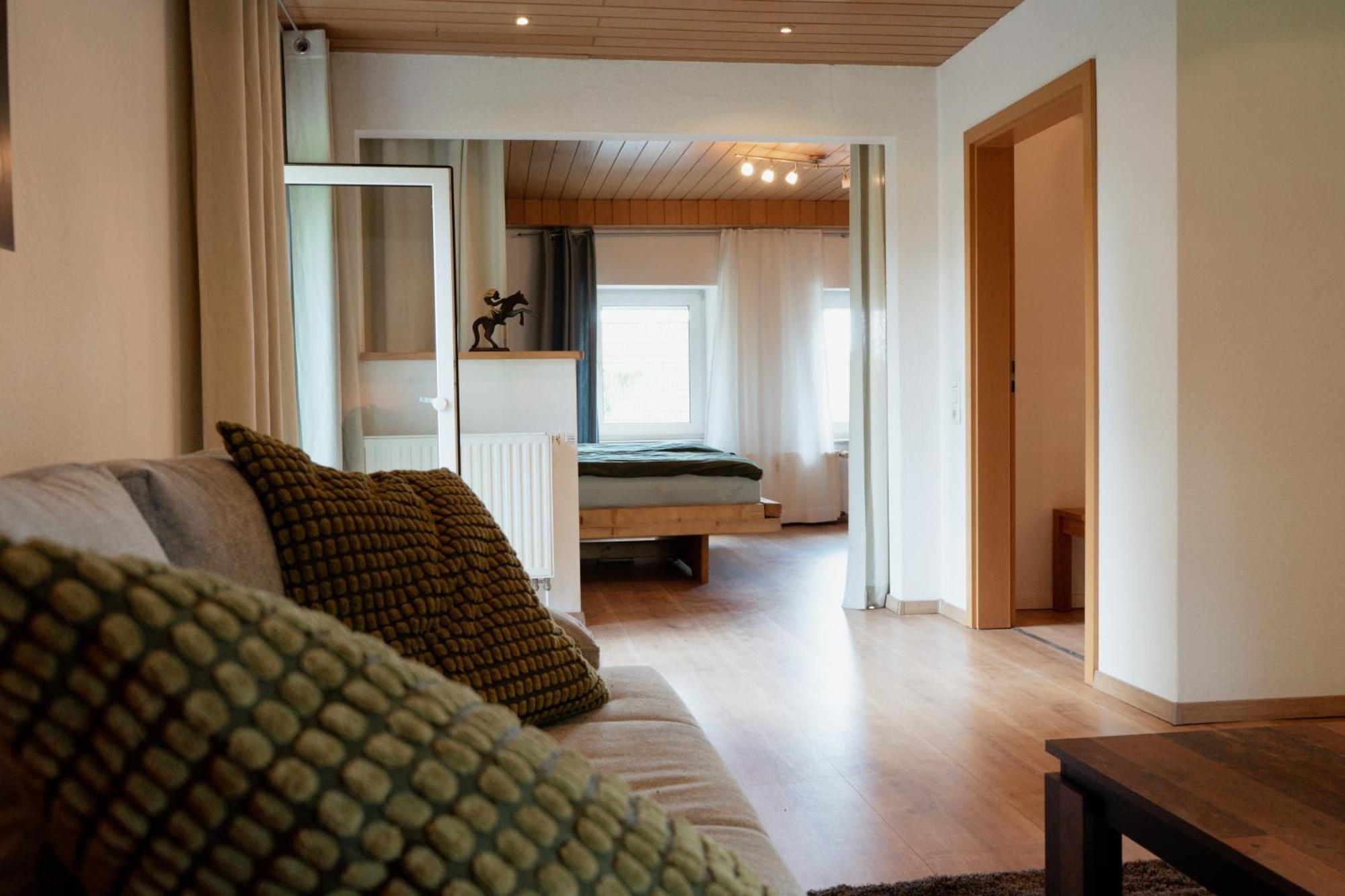Idyllische Ferienwohnung Im Kalletal エクステリア 写真