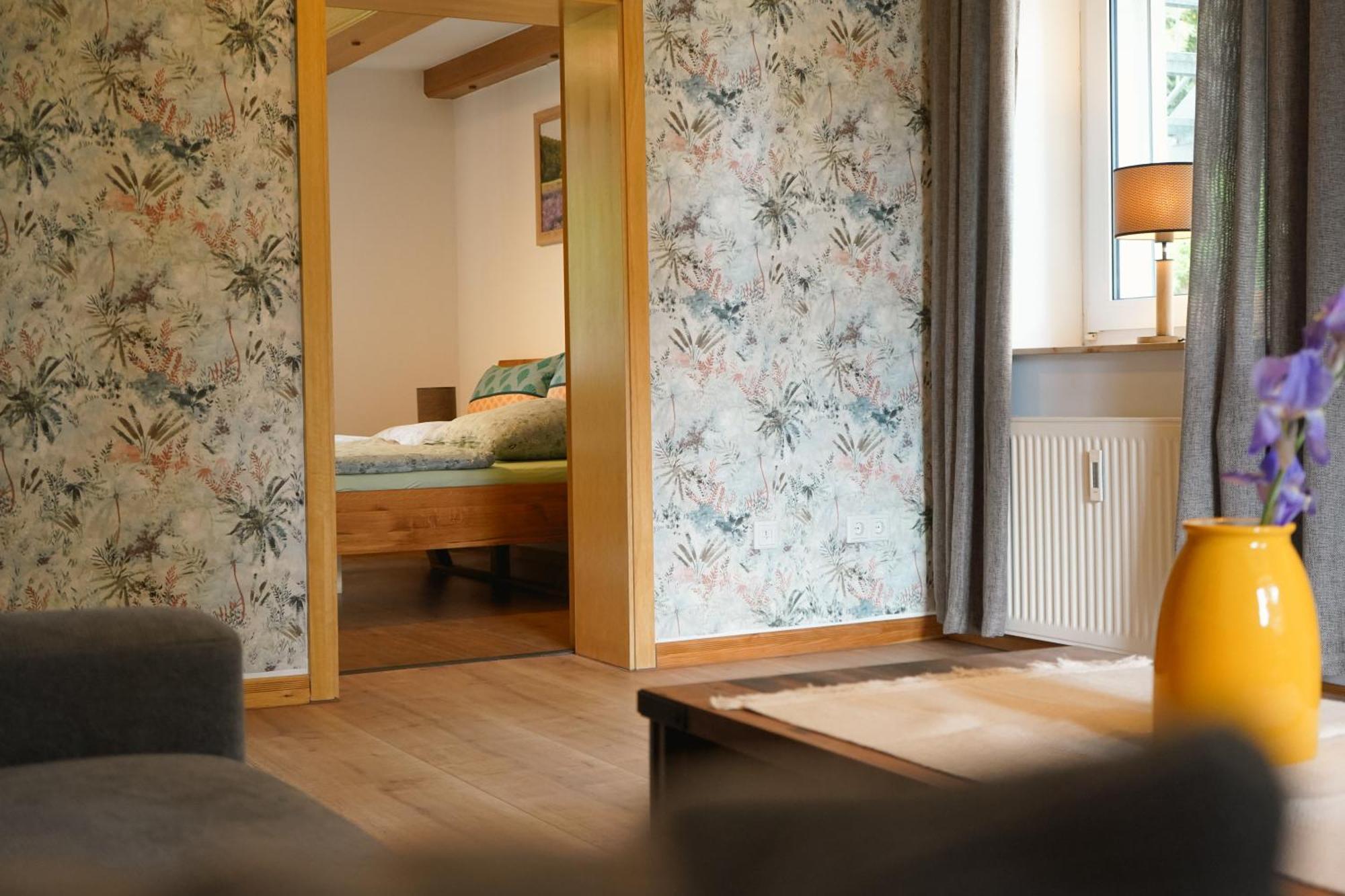 Idyllische Ferienwohnung Im Kalletal エクステリア 写真